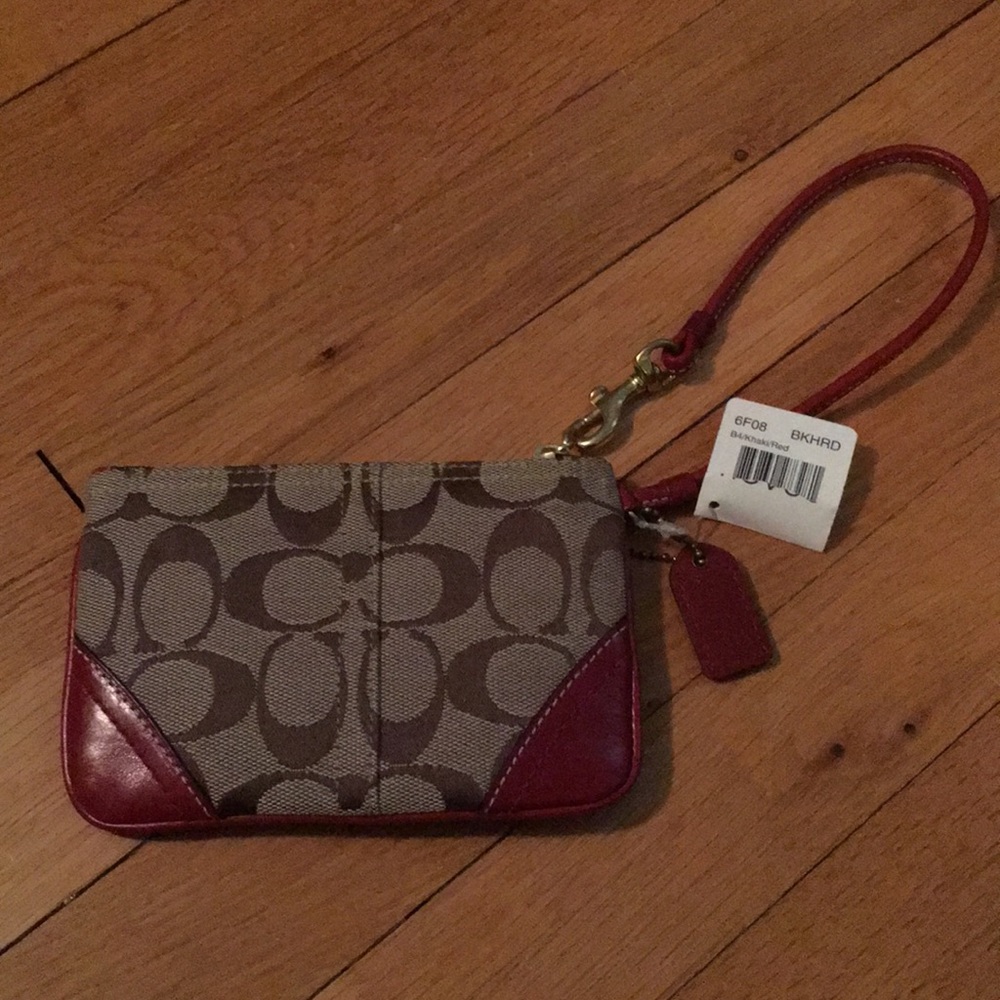 Coach wristlet - Picture 2 of 5